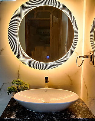 Rounded LED Mirror With Sensor Lights 03